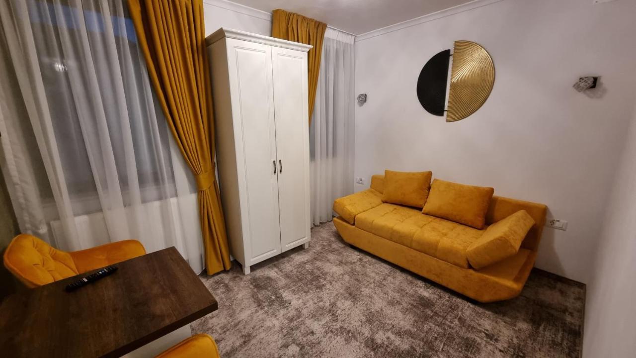 Vila Bun Băile Felix エクステリア 写真