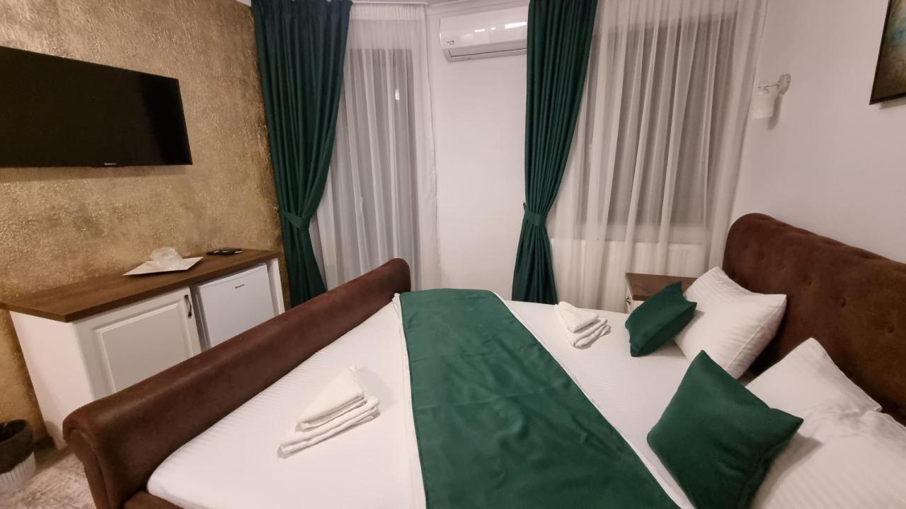 Vila Bun Băile Felix エクステリア 写真