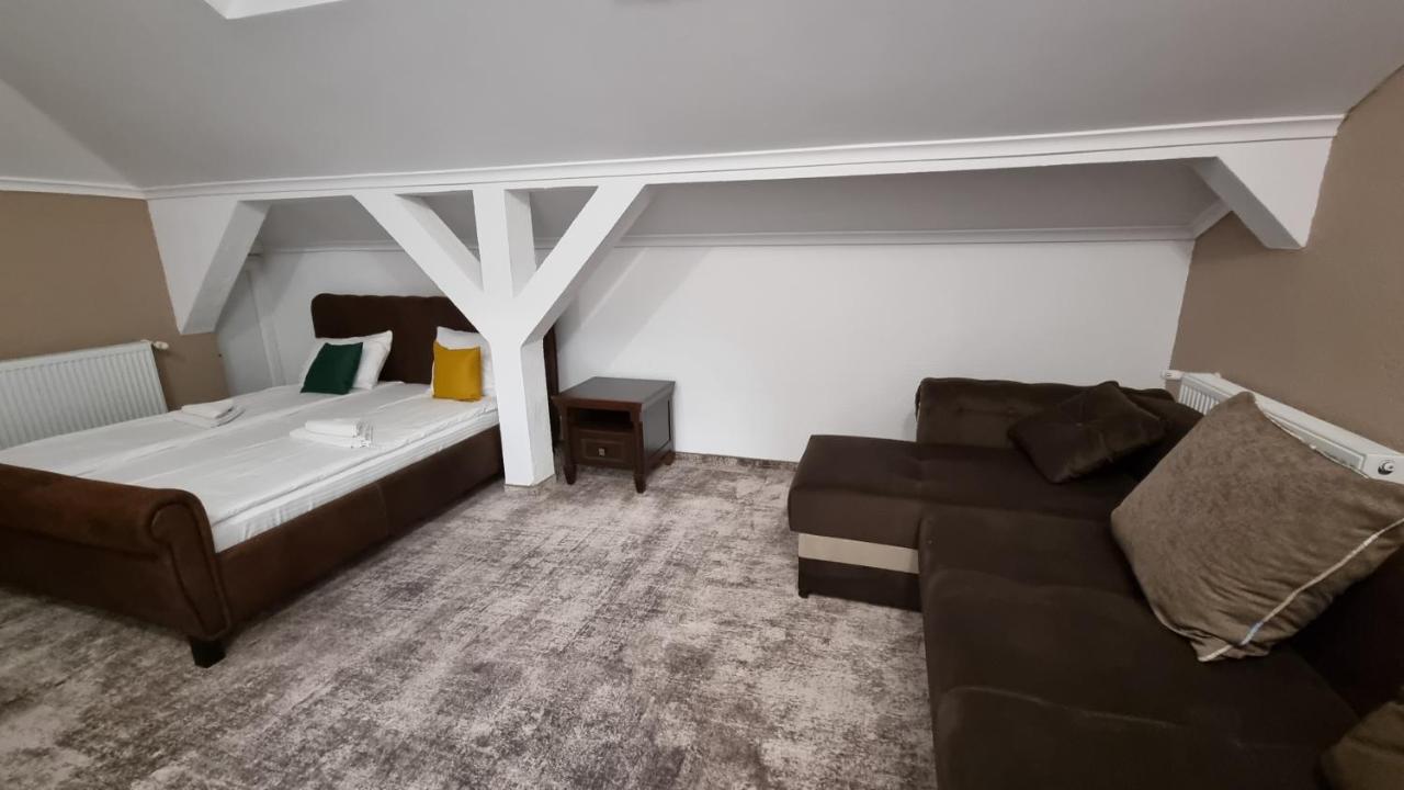 Vila Bun Băile Felix エクステリア 写真
