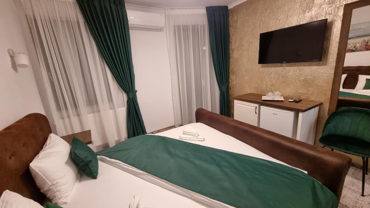 Vila Bun Băile Felix エクステリア 写真