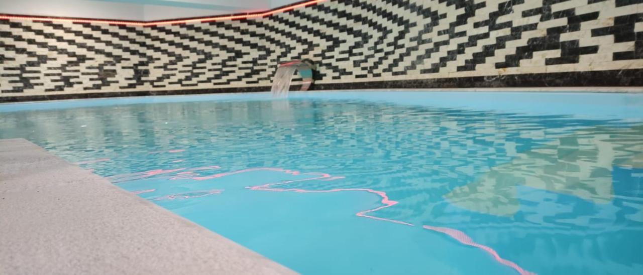 Vila Bun Băile Felix エクステリア 写真