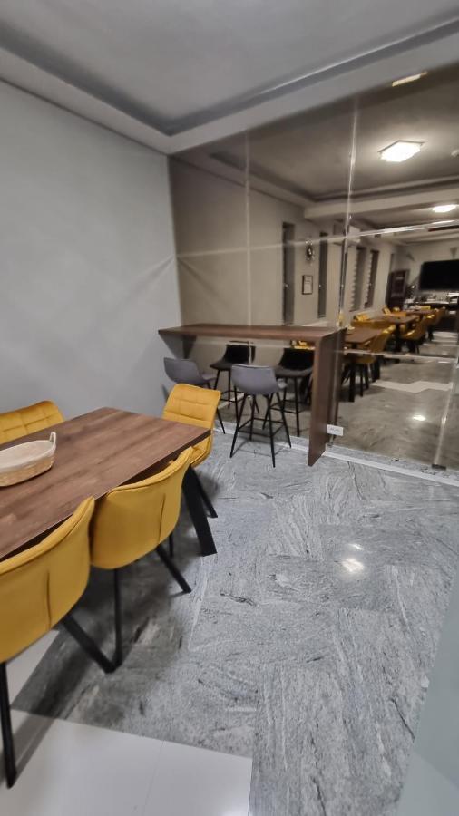 Vila Bun Băile Felix エクステリア 写真