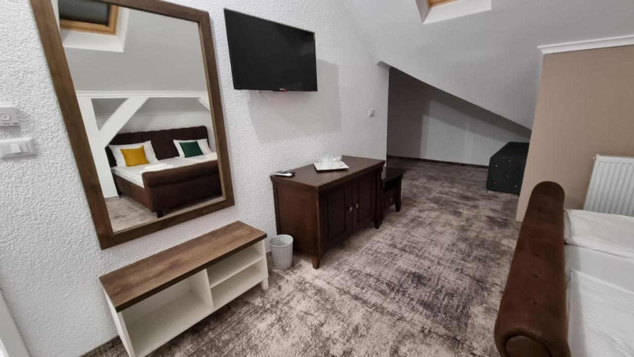 Vila Bun Băile Felix エクステリア 写真