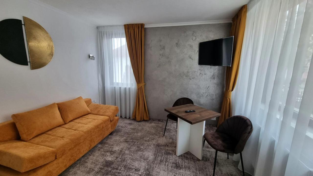 Vila Bun Băile Felix エクステリア 写真