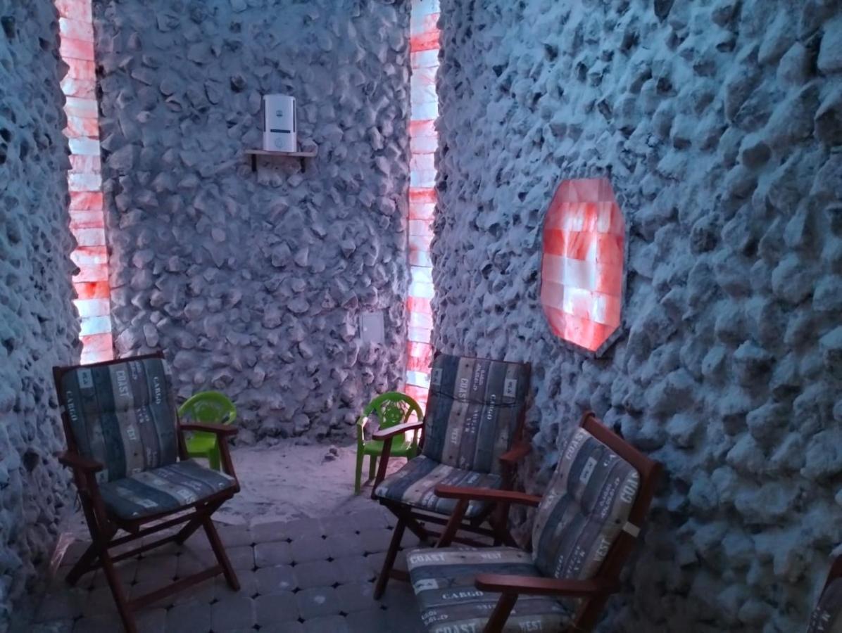 Vila Bun Băile Felix エクステリア 写真